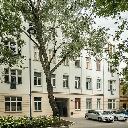 Studio Mielczarskiego B